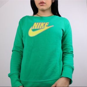 🐉 GREEN VINTAGE NIKE GRAPHIC SWEATER 🐉